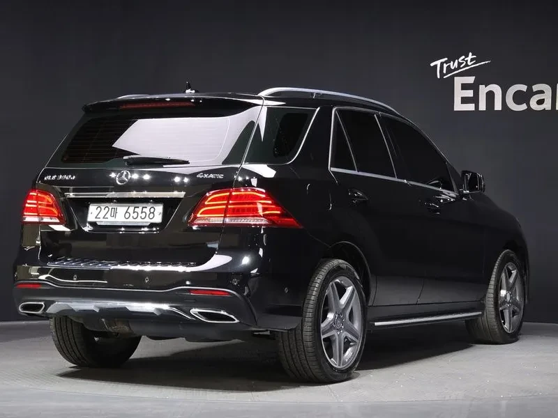 Mercedes-Benz GLE 350 D 4MATIC, снимка 2 - Автомобили и джипове - 54929767