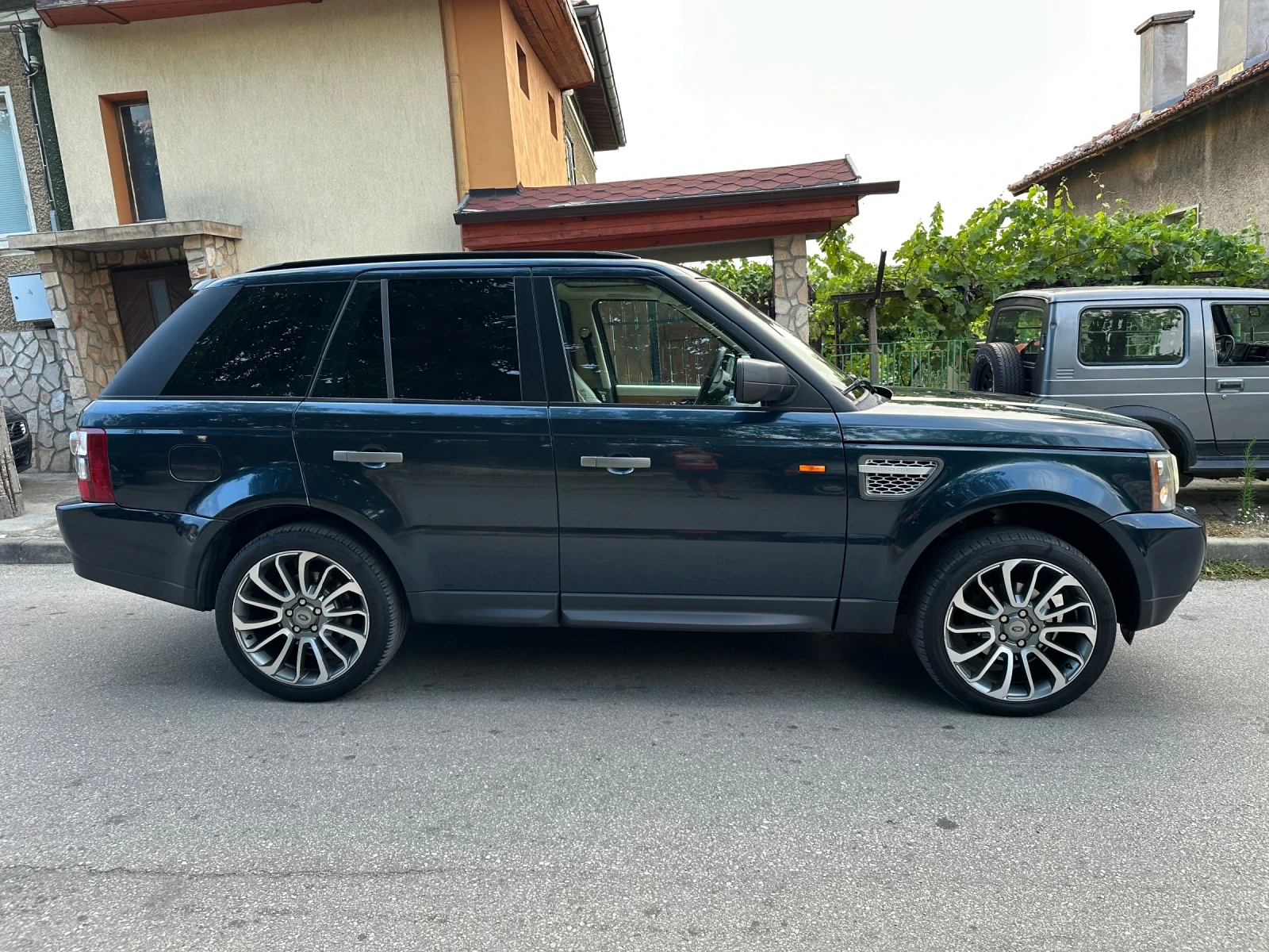 Land Rover Range Rover Sport 2.7 HSE 4x4 - изображение 3