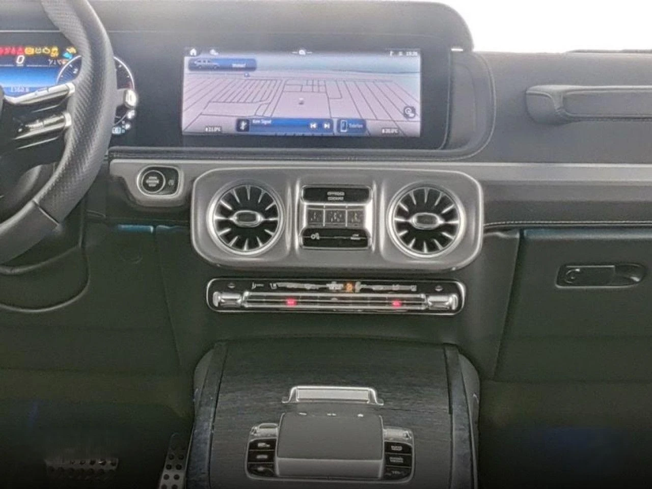 Mercedes-Benz G 450 d/AMG/FACELIFT/EXCLUSIV/BURM/360/MULTIBEAM/NIGHT/ - изображение 8