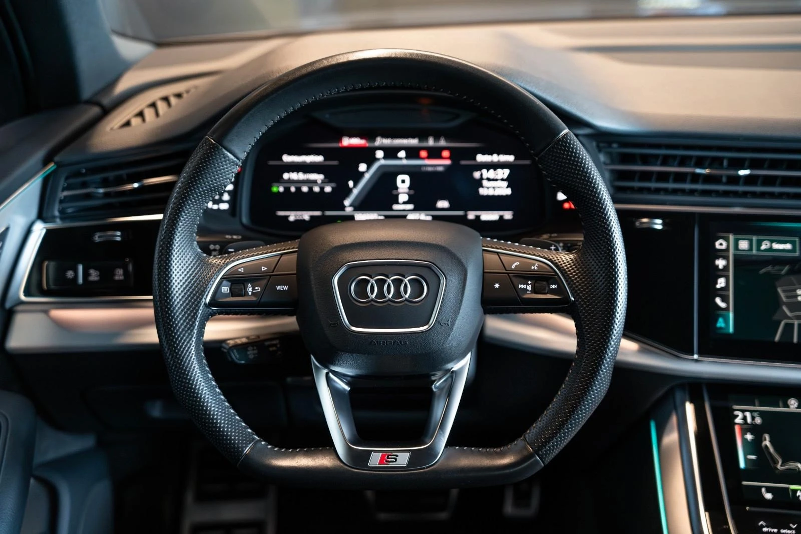 Audi SQ7 TDI* MATRIX* DISTR* KEYLESS* CAMERA*  - изображение 5