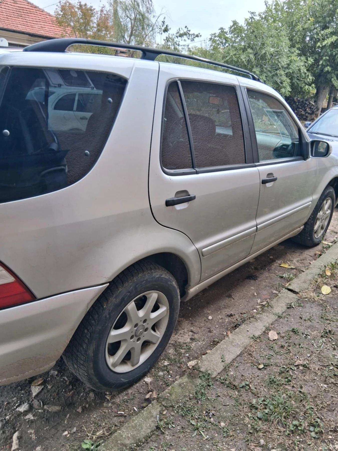 Mercedes-Benz ML 270  - изображение 5