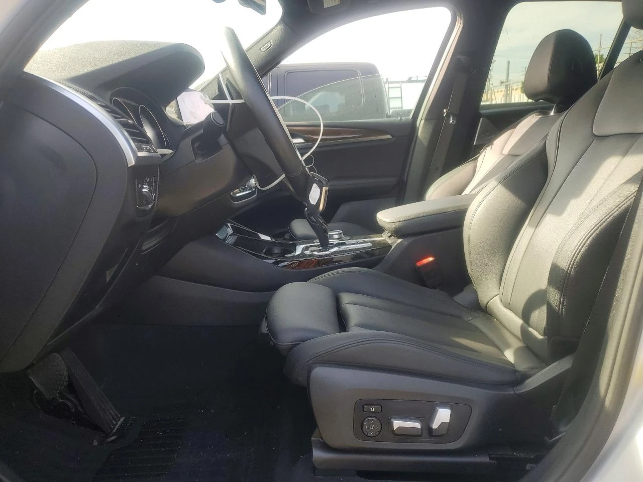 BMW X3 2.0l Sdrive30I - изображение 7