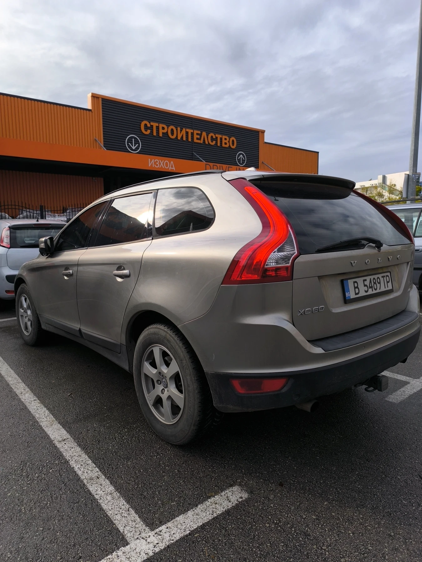 Volvo XC60, снимка 6 - Автомобили и джипове - 54248470