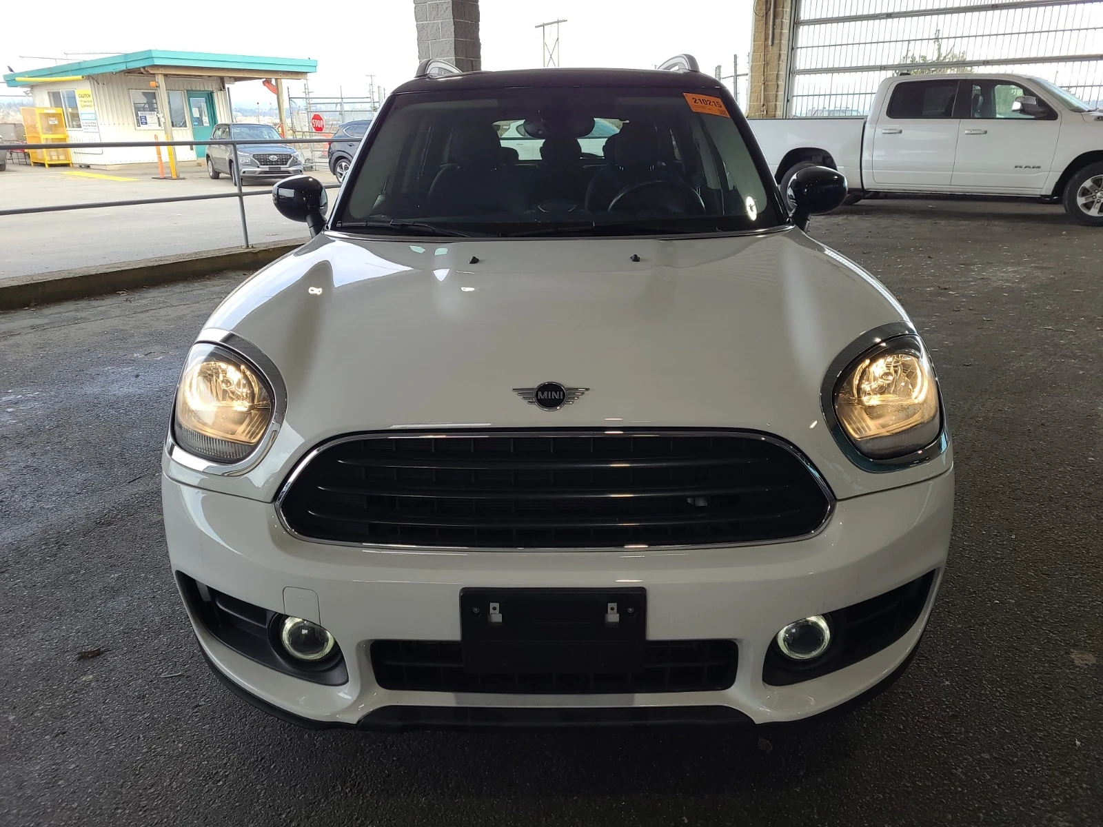 Mini Countryman Cooper ALL4, снимка 3 - Автомобили и джипове - 54493850