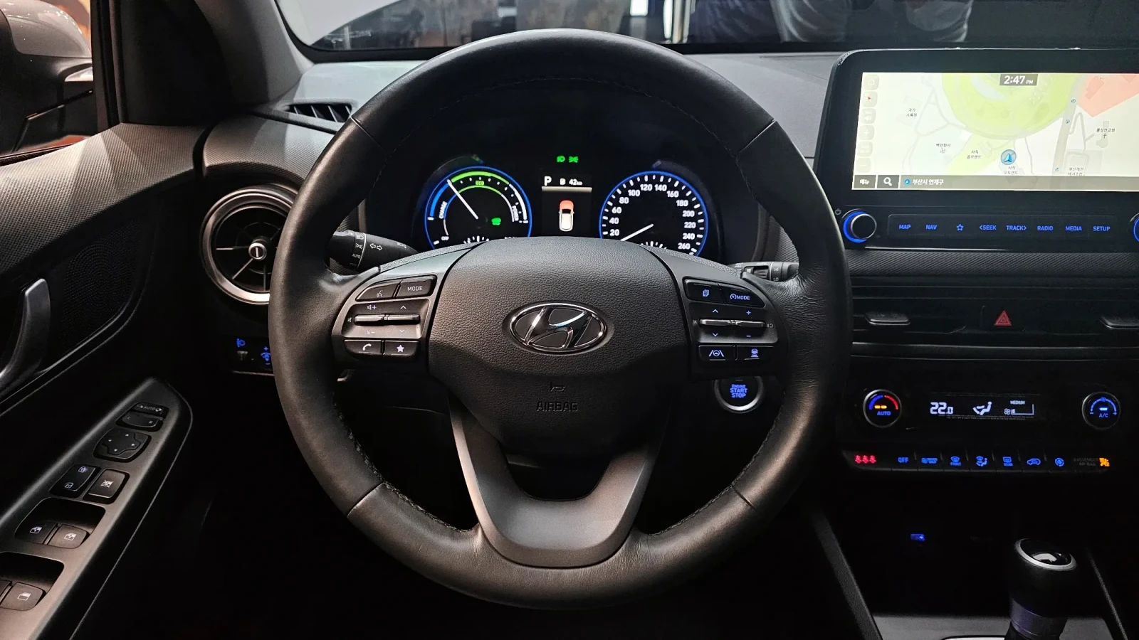 Hyundai Kona Modern Hybrid, снимка 14 - Автомобили и джипове - 54509296