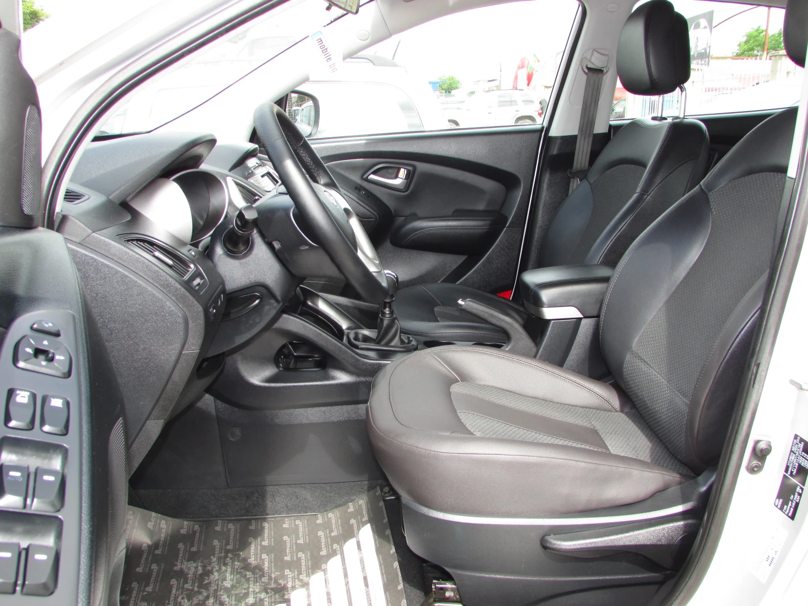Hyundai IX35 1.6GDI EURO5, снимка 8 - Автомобили и джипове - 55156694