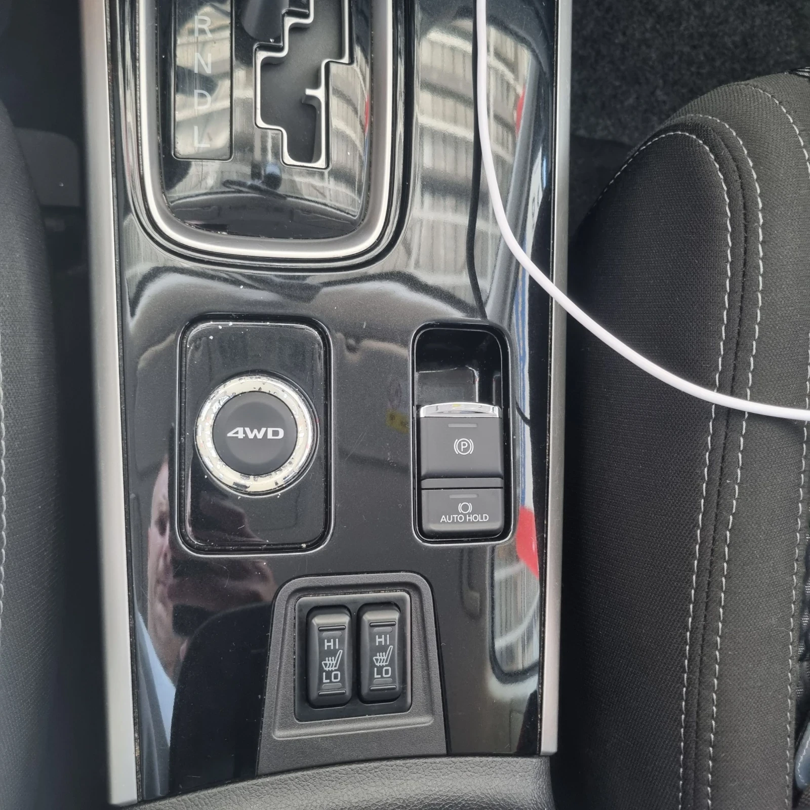 Mitsubishi Outlander, снимка 13 - Автомобили и джипове - 55378197