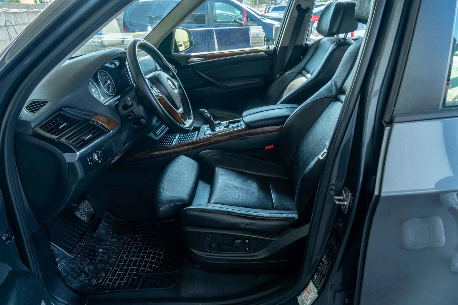 BMW X5 40D = VACUUM = XDRIVE = FULL MAX = ЛИЗИНГ, снимка 8 - Автомобили и джипове - 55851240