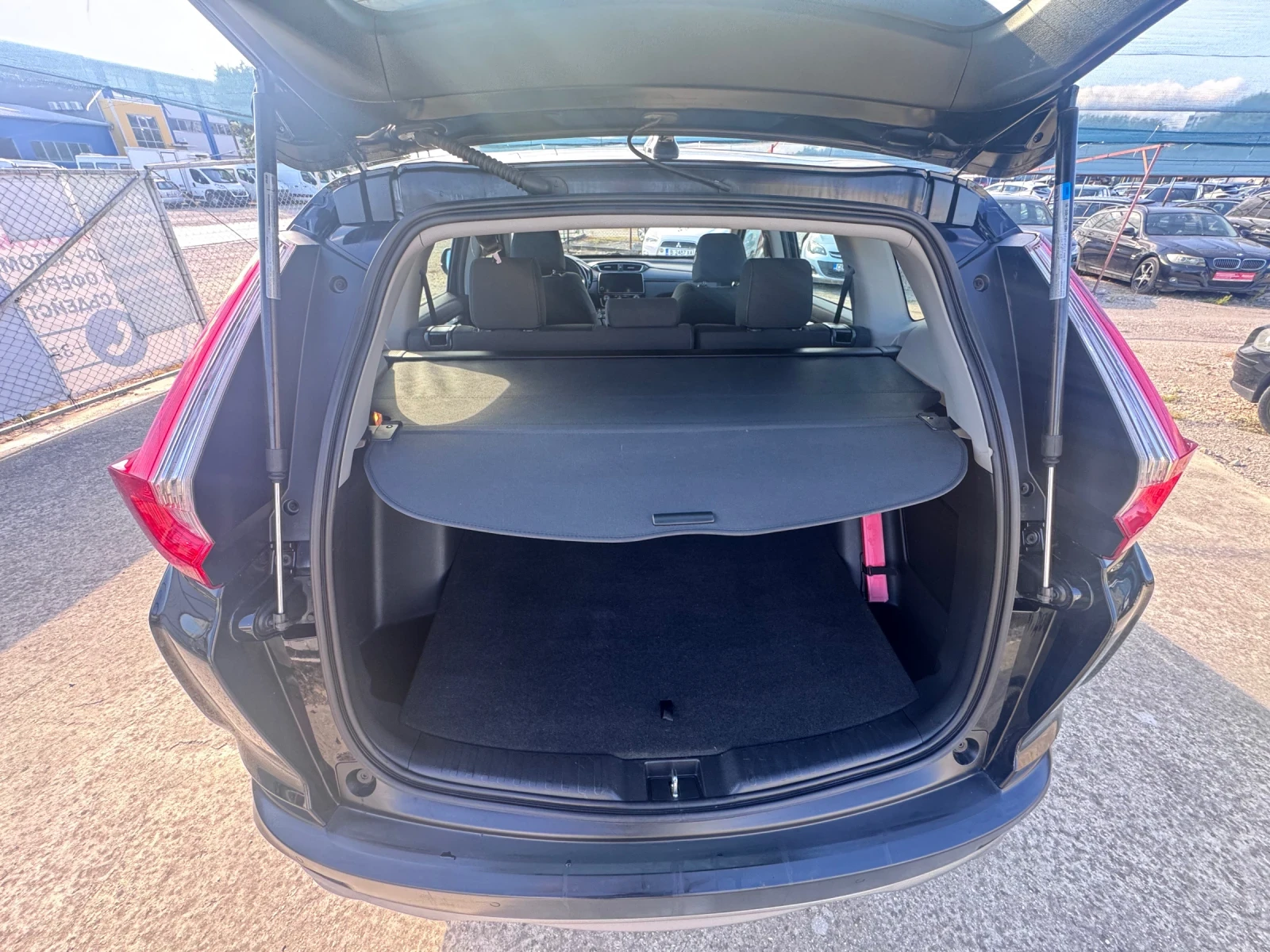 Honda Cr-v 1.5 VTec Turbo AWD 173kc, снимка 11 - Автомобили и джипове - 56117917
