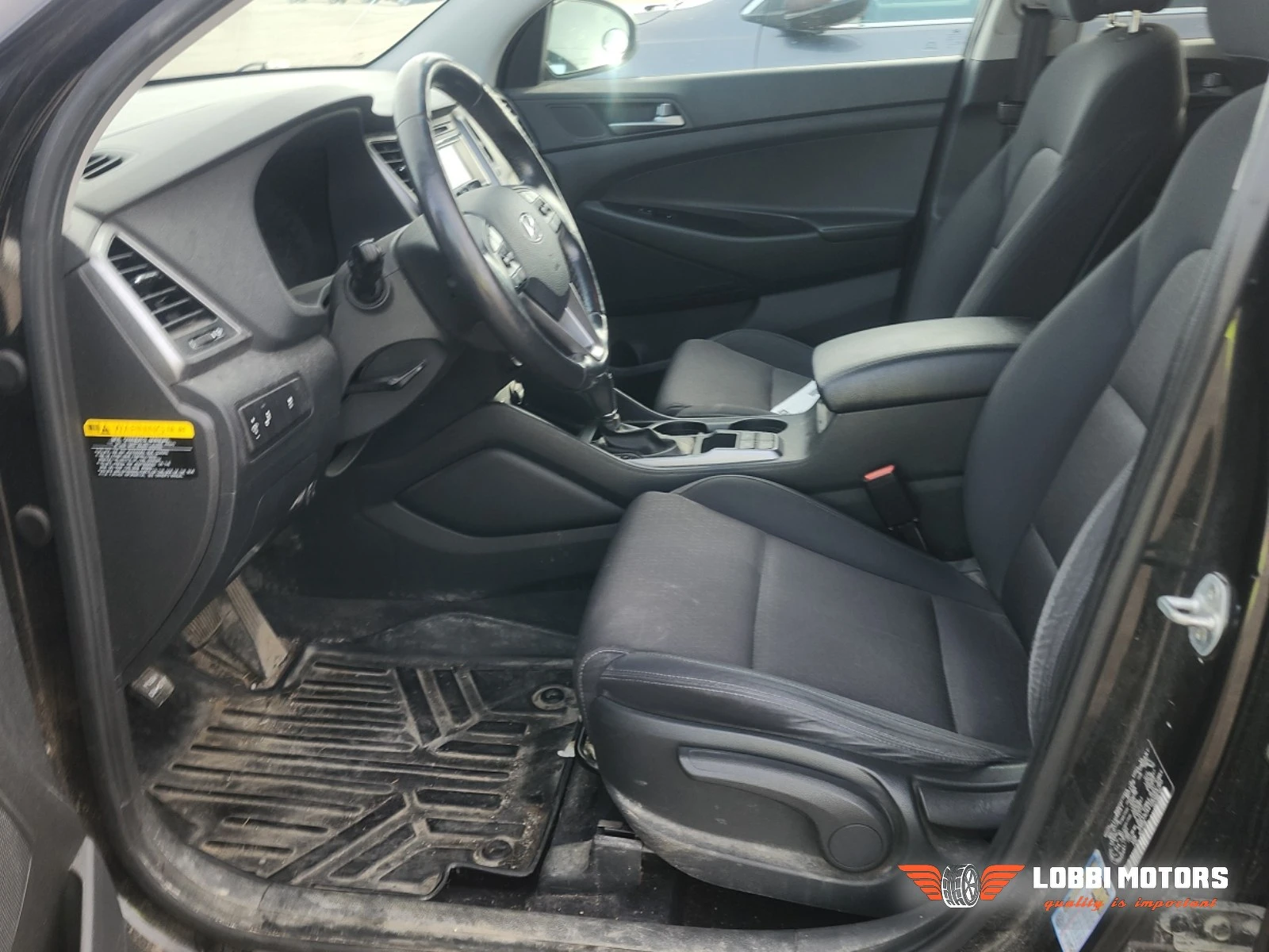 Hyundai Tucson, снимка 5 - Автомобили и джипове - 56297304