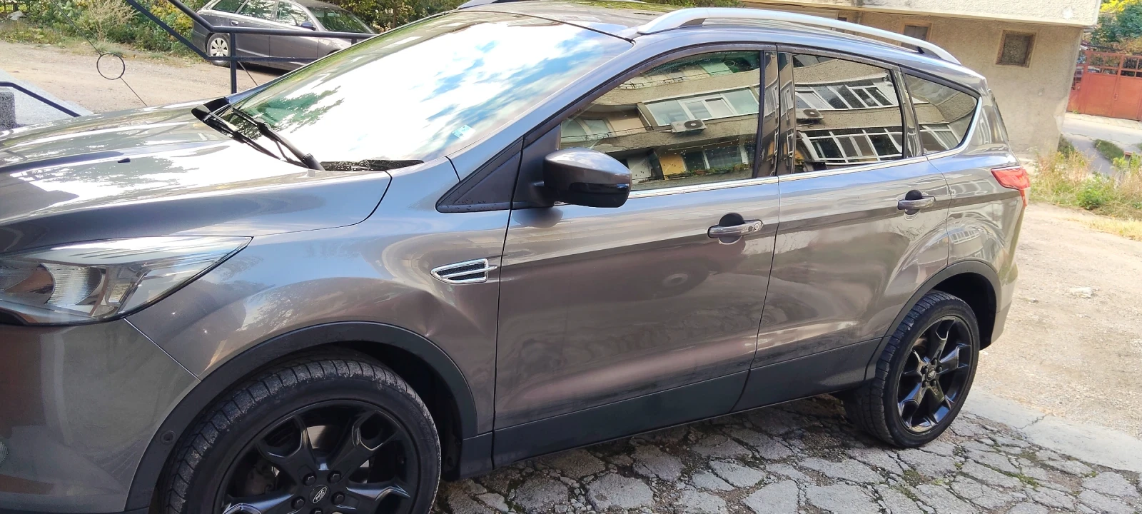 Ford Kuga Уникат, снимка 2 - Автомобили и джипове - 56573663