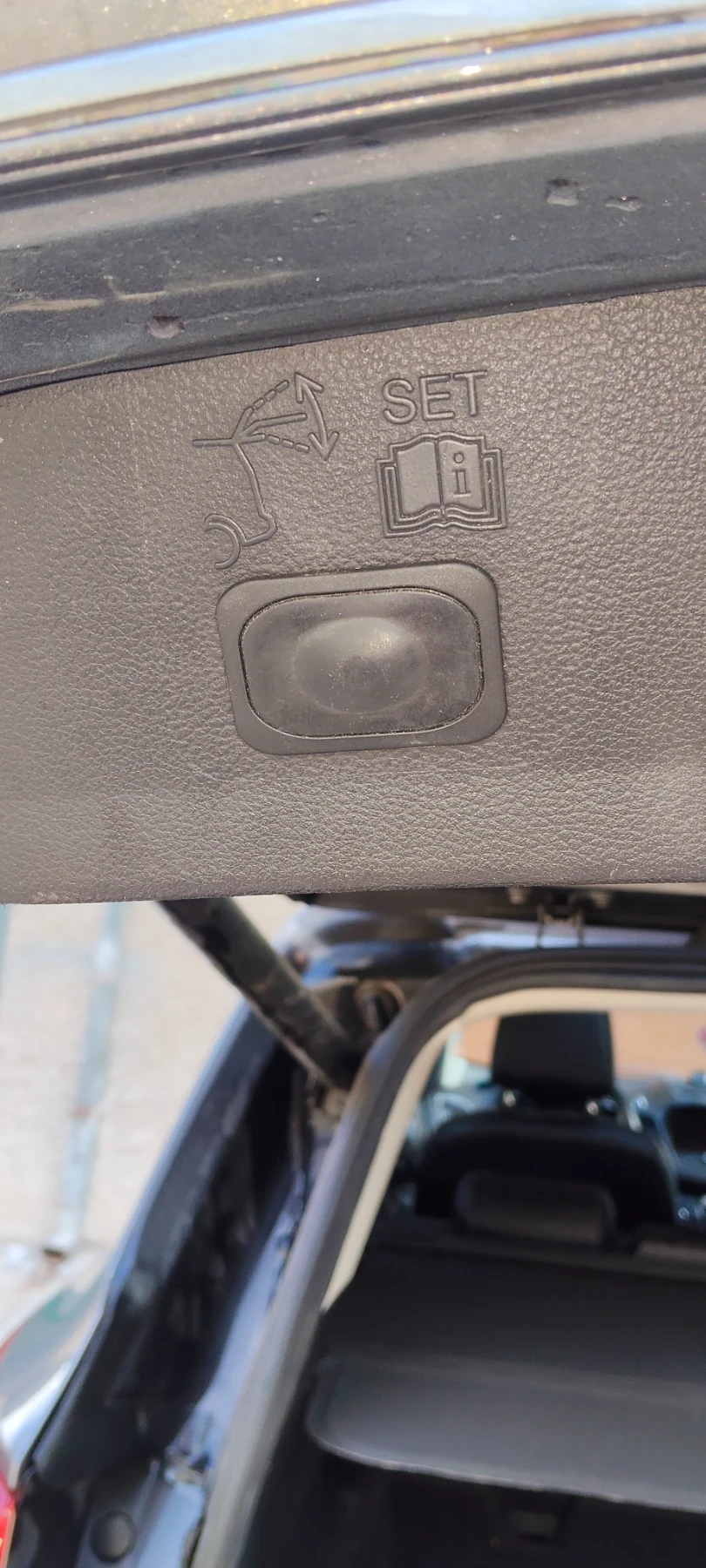Ford Kuga Уникат, снимка 4 - Автомобили и джипове - 56573663