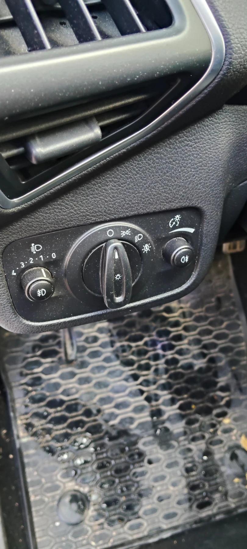 Ford Kuga Уникат, снимка 5 - Автомобили и джипове - 56573663