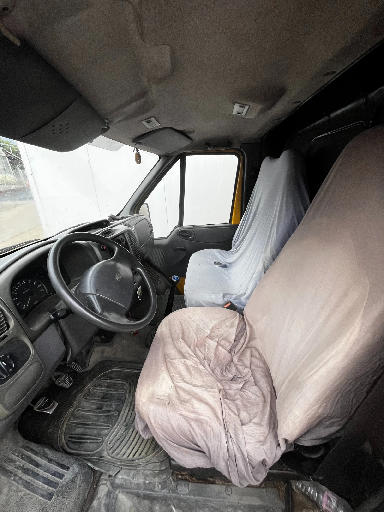 Ford Transit 2.4TD T350 - изображение 7