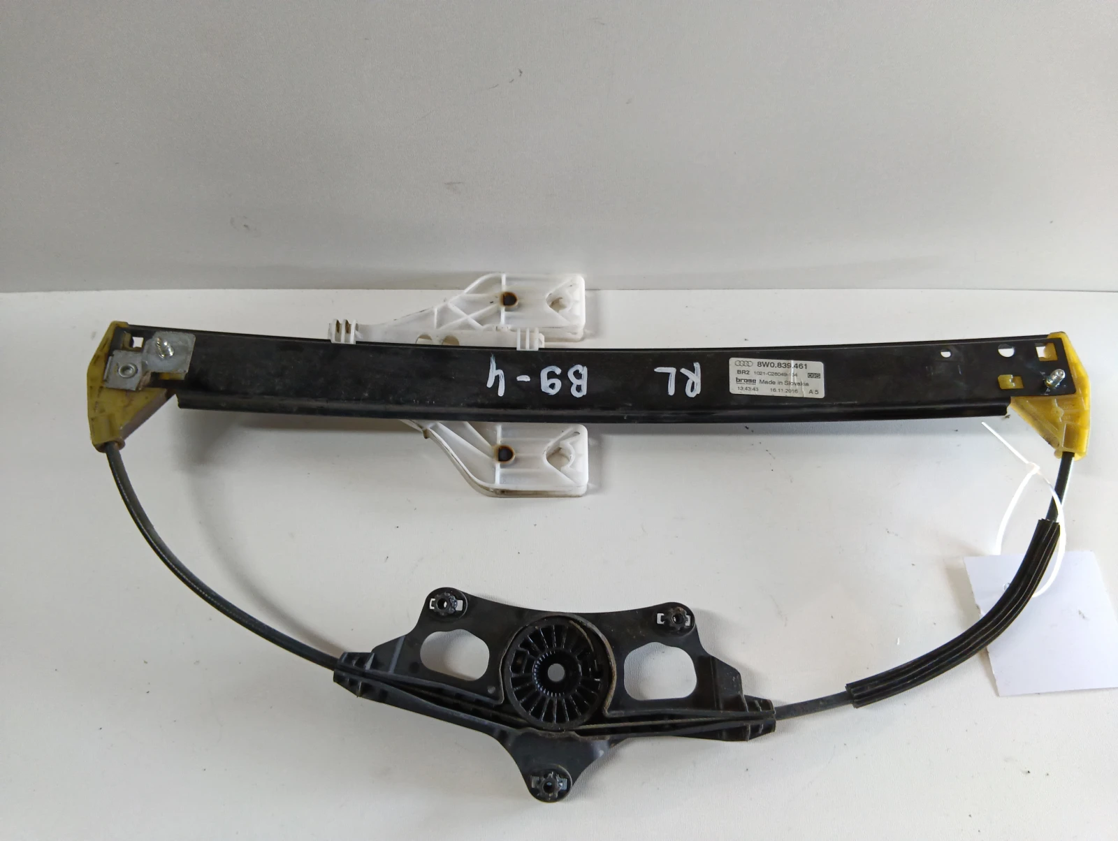 стъклоповдигач заден ляв 8W0839461 Audi A4