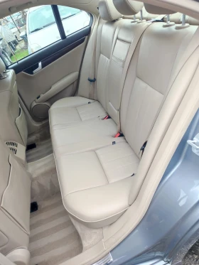 Mercedes-Benz C 180 АВТОМАТИК/ЕВРО6/НАВИГАЦИЯ/УНИКАТ, снимка 11