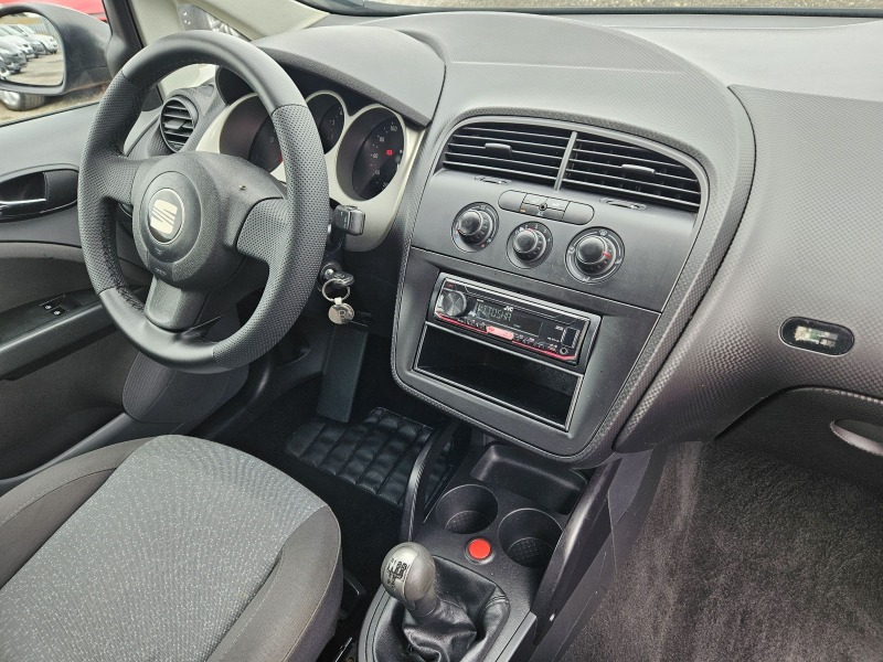 Seat Altea 1, 6i - 102кс - Нап.Обслужен, снимка 10 - Автомобили и джипове - 46395412