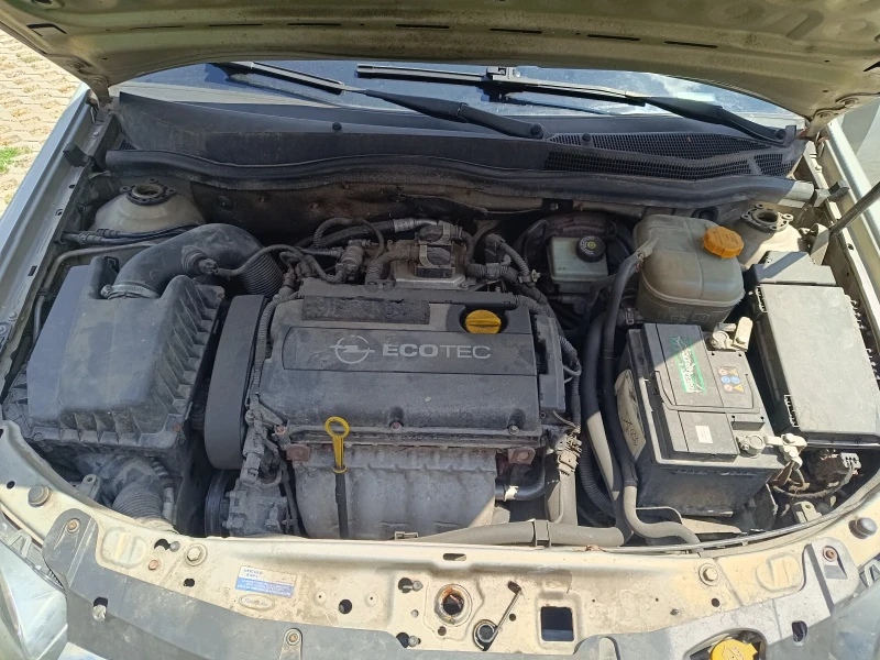 Opel Astra, снимка 12 - Автомобили и джипове - 47340948