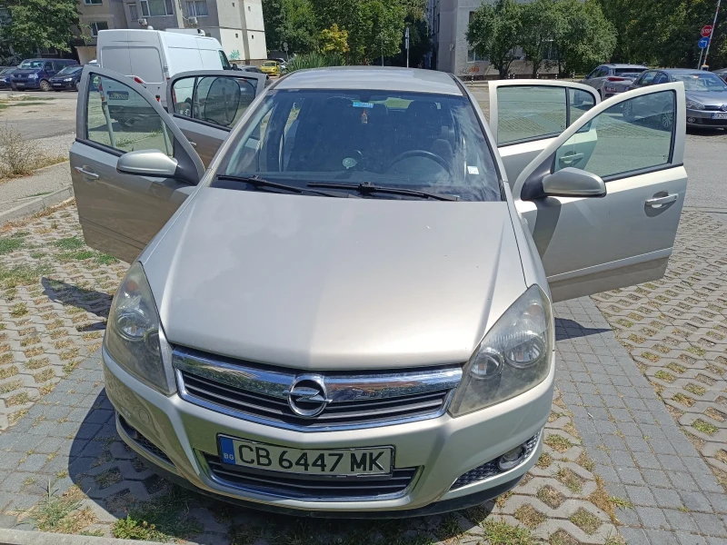 Opel Astra, снимка 1 - Автомобили и джипове - 47340948