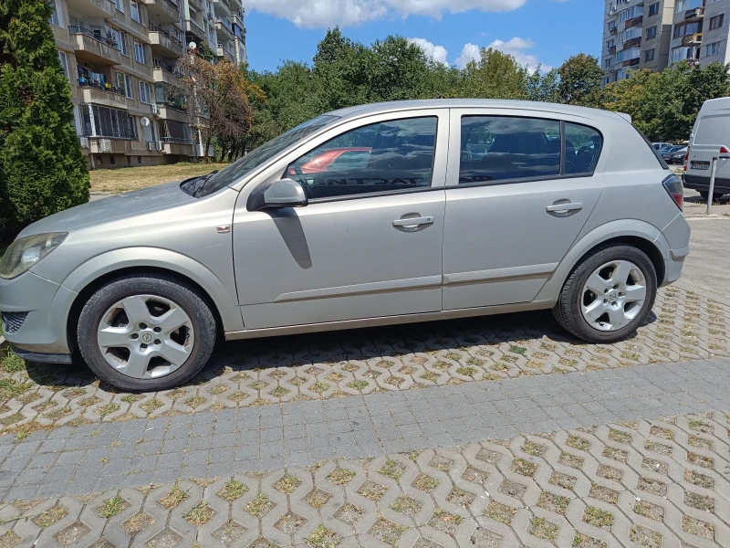 Opel Astra, снимка 4 - Автомобили и джипове - 47340948