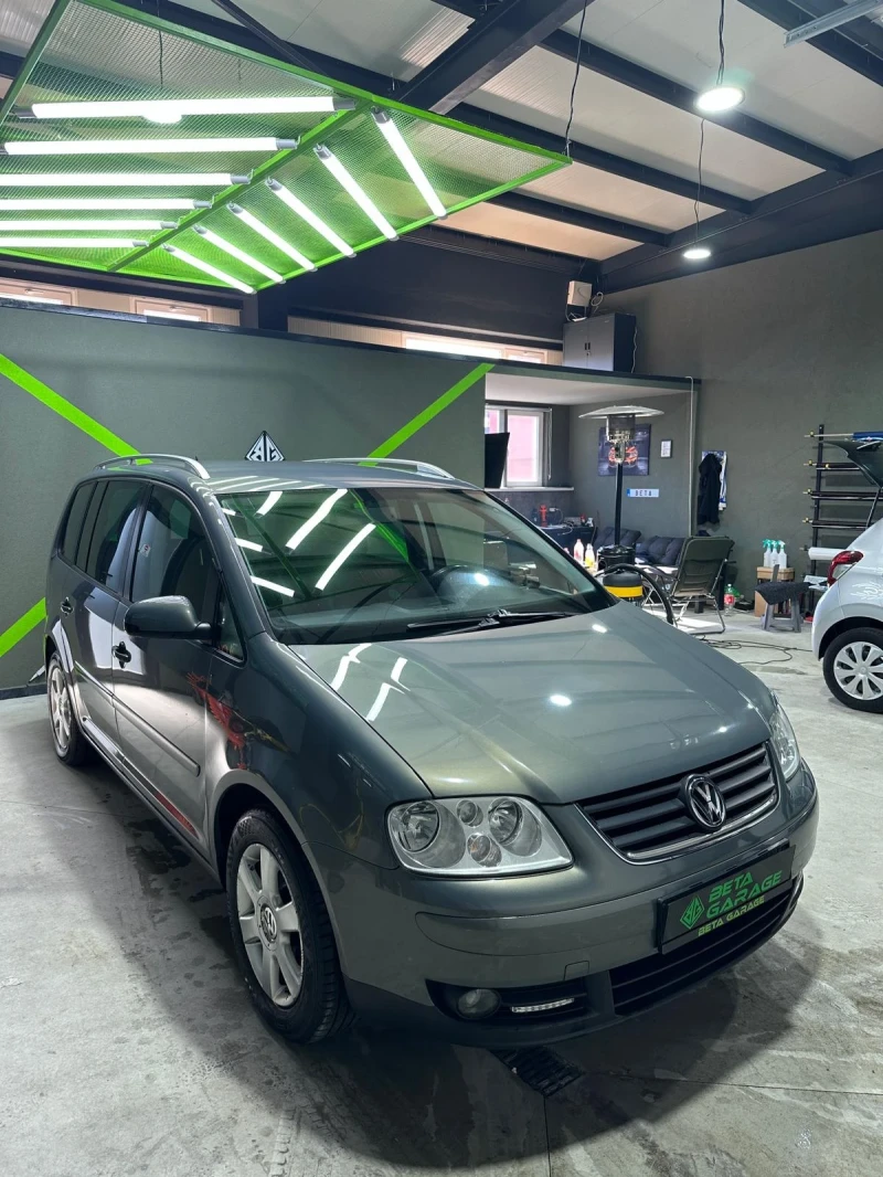 VW Touran, снимка 2 - Автомобили и джипове - 49073406