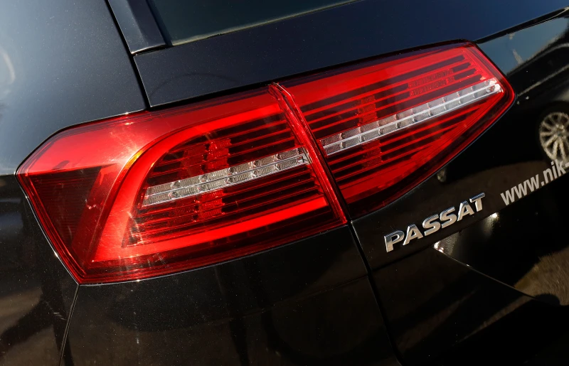 VW Passat 1.8TSI Highline  180 HP, снимка 16 - Автомобили и джипове - 49707568