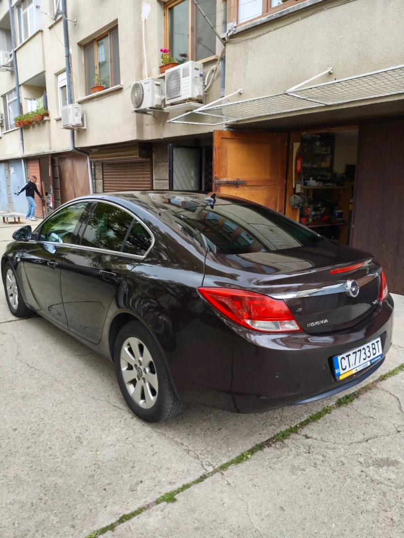 Opel Insignia 2.0, снимка 3 - Автомобили и джипове - 49965937