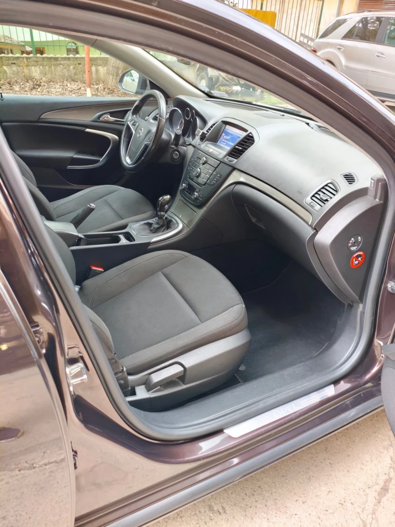 Opel Insignia 2.0, снимка 5 - Автомобили и джипове - 49965937