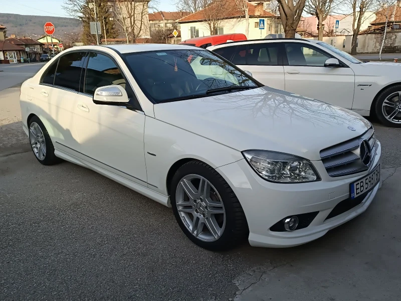 Mercedes-Benz C 180, снимка 9 - Автомобили и джипове - 52584429
