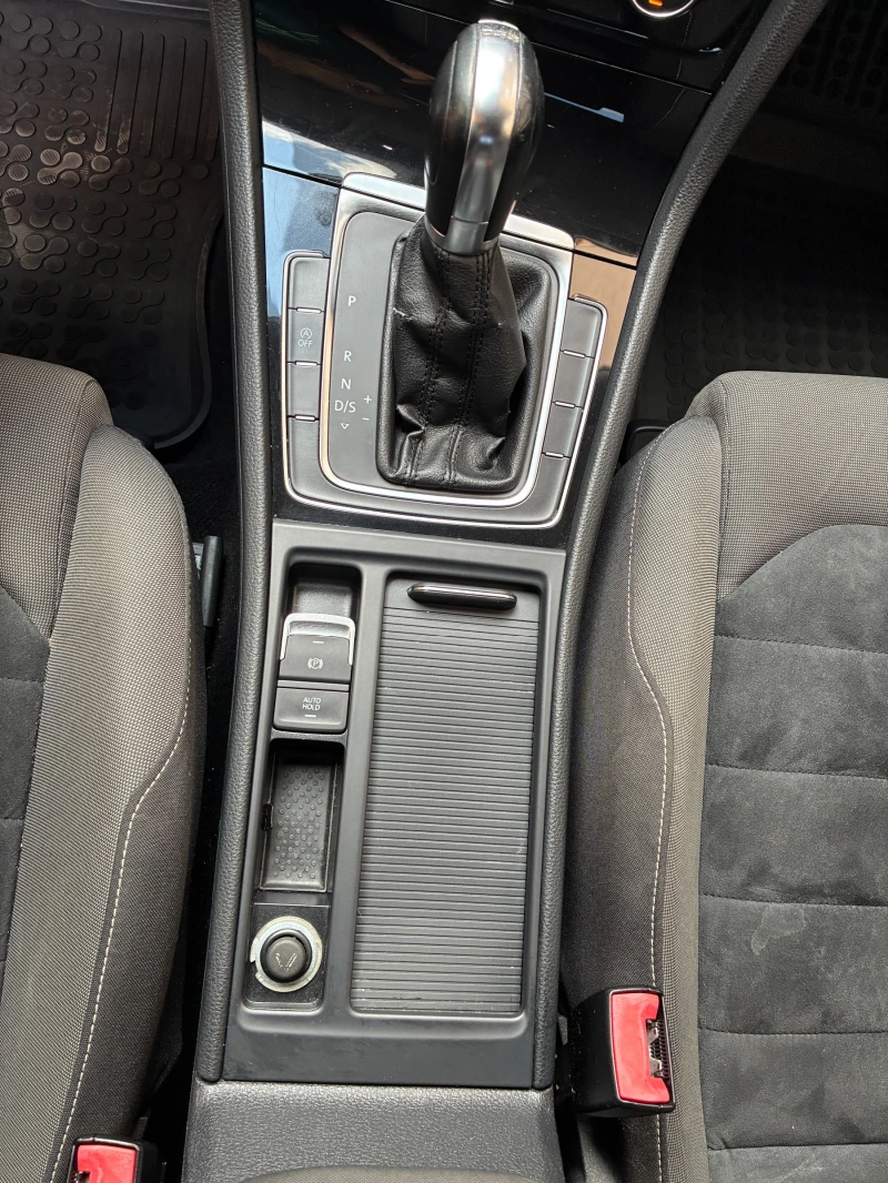 VW Golf 7, 1.6 TDI, BlueMotion tech, снимка 13 - Автомобили и джипове - 51396542