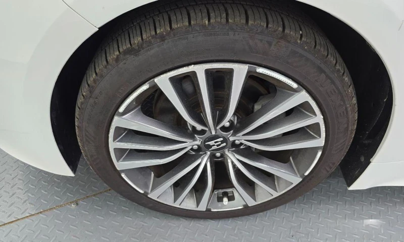 Kia Stinger 2.2 Diesel 2WD * НАЙ-ДОБРА ЦЕНА В БЪЛГАРИЯ* , снимка 5 - Автомобили и джипове - 51967166