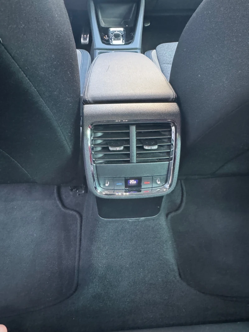 Skoda Octavia SCOUT , снимка 8 - Автомобили и джипове - 52736616