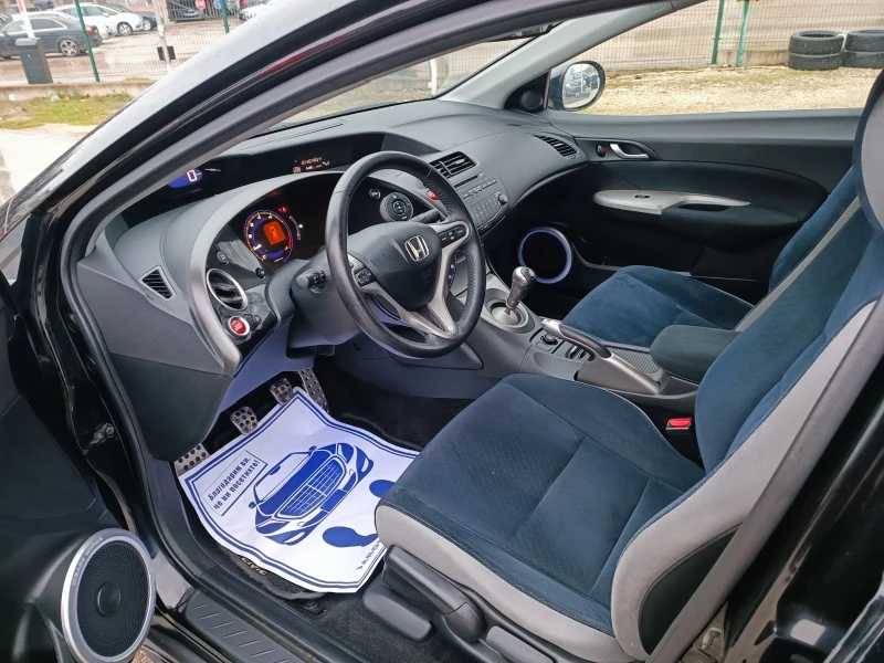 Honda Civic 1.8i-140кс-ШВЕЙЦАРИЯ-РЪЧКА-6ск, снимка 8 - Автомобили и джипове - 53022886