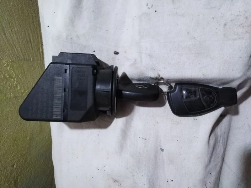 Mercedes-Benz E 220 - 150 лв. / 76.69 € - 85779005 1