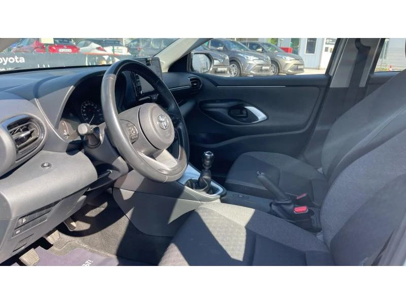 Toyota Yaris, снимка 12 - Автомобили и джипове - 47289290