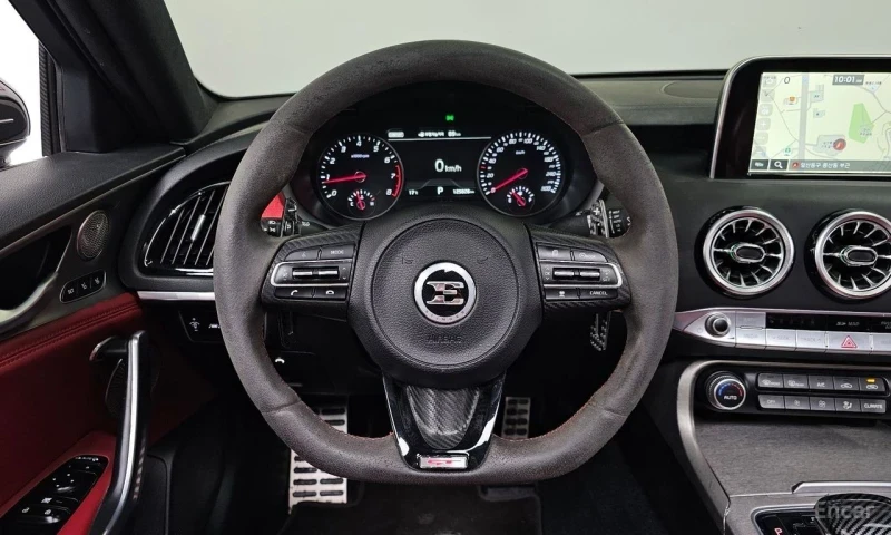 Kia Stinger 3.3* TURBO* GT* AWD* ОБДУХВАНЕ* ХЕДЪП* ДИСТРОНИК* , снимка 12 - Автомобили и джипове - 55370247