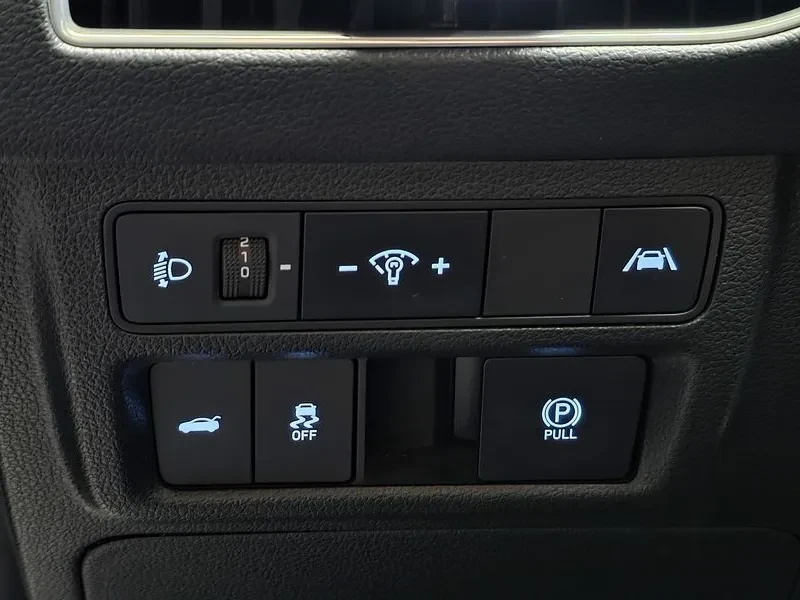 Hyundai Sonata 2.0 Lpg Premium, снимка 17 - Автомобили и джипове - 55937791