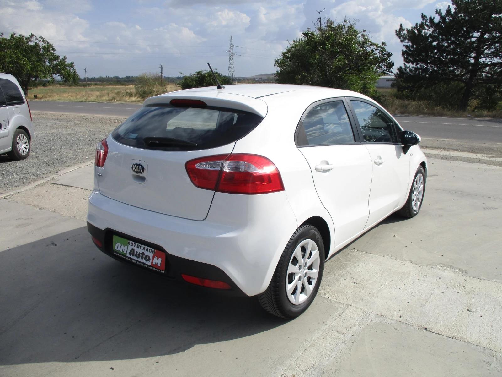 Kia Rio 1.2/БЕНЗИН КАТО НОВА - изображение 4