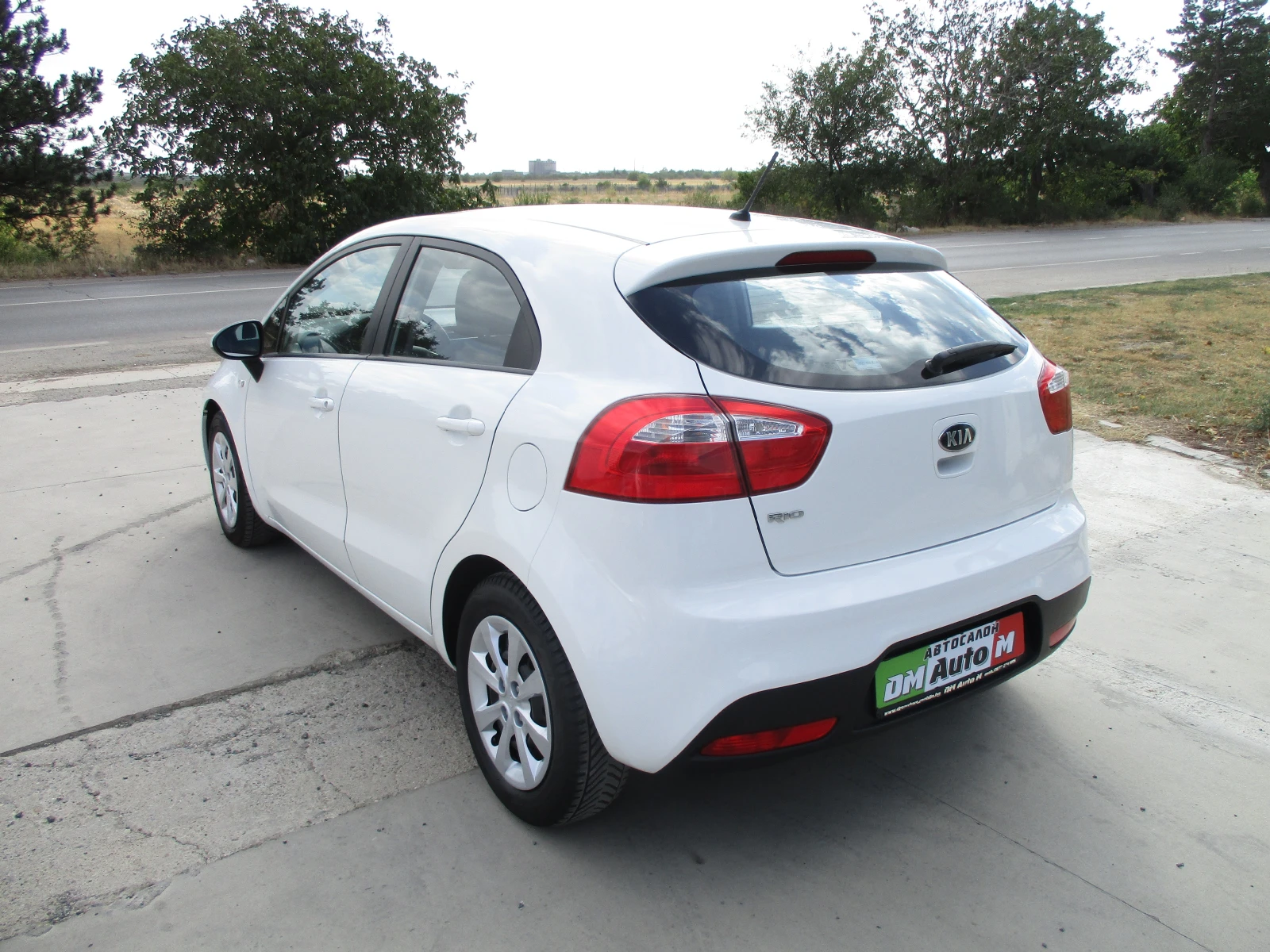 Kia Rio 1.2/БЕНЗИН КАТО НОВА - изображение 6