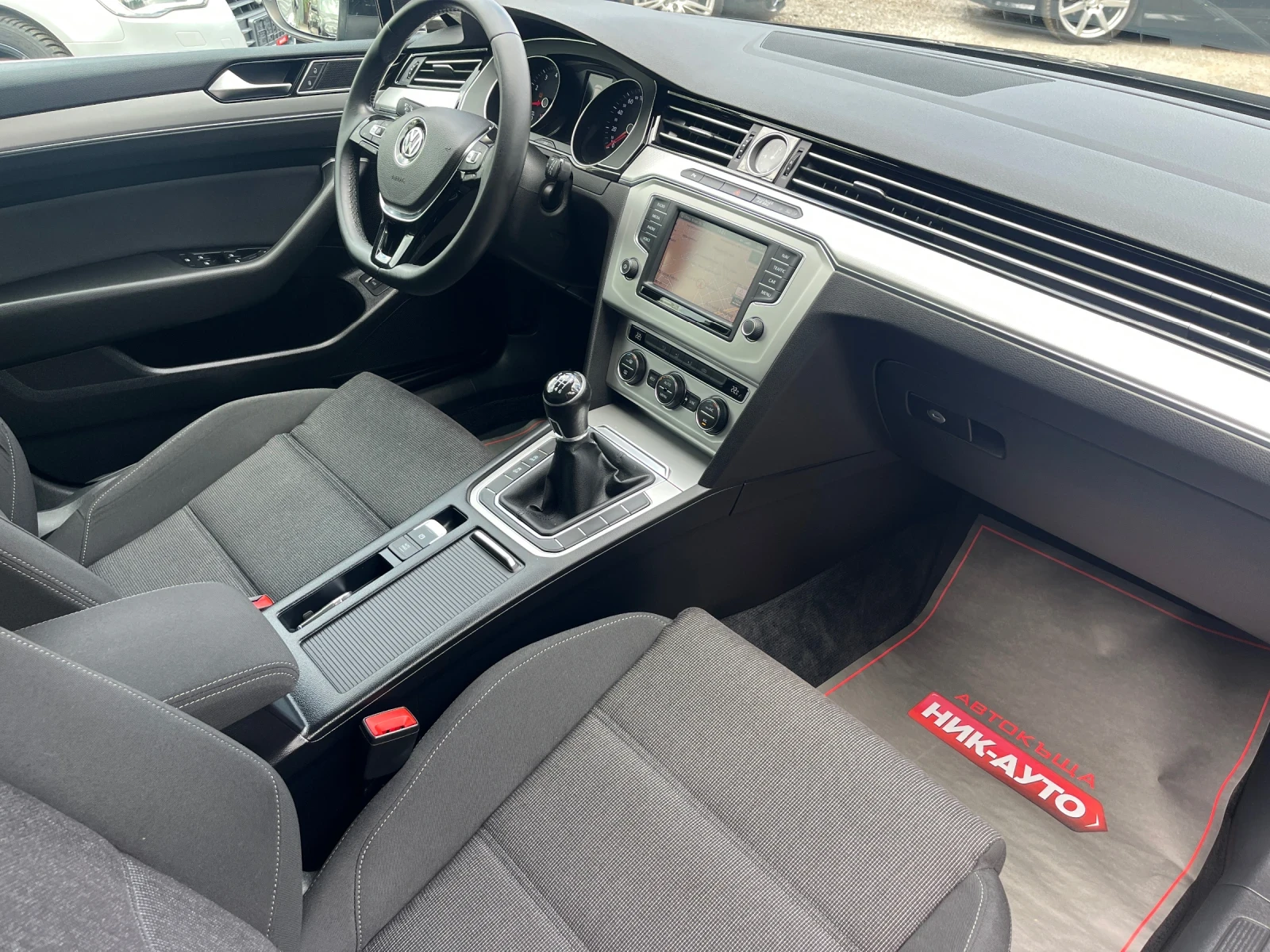 VW Passat 1.8TSI Highline  180 HP | Mobile.bg   13