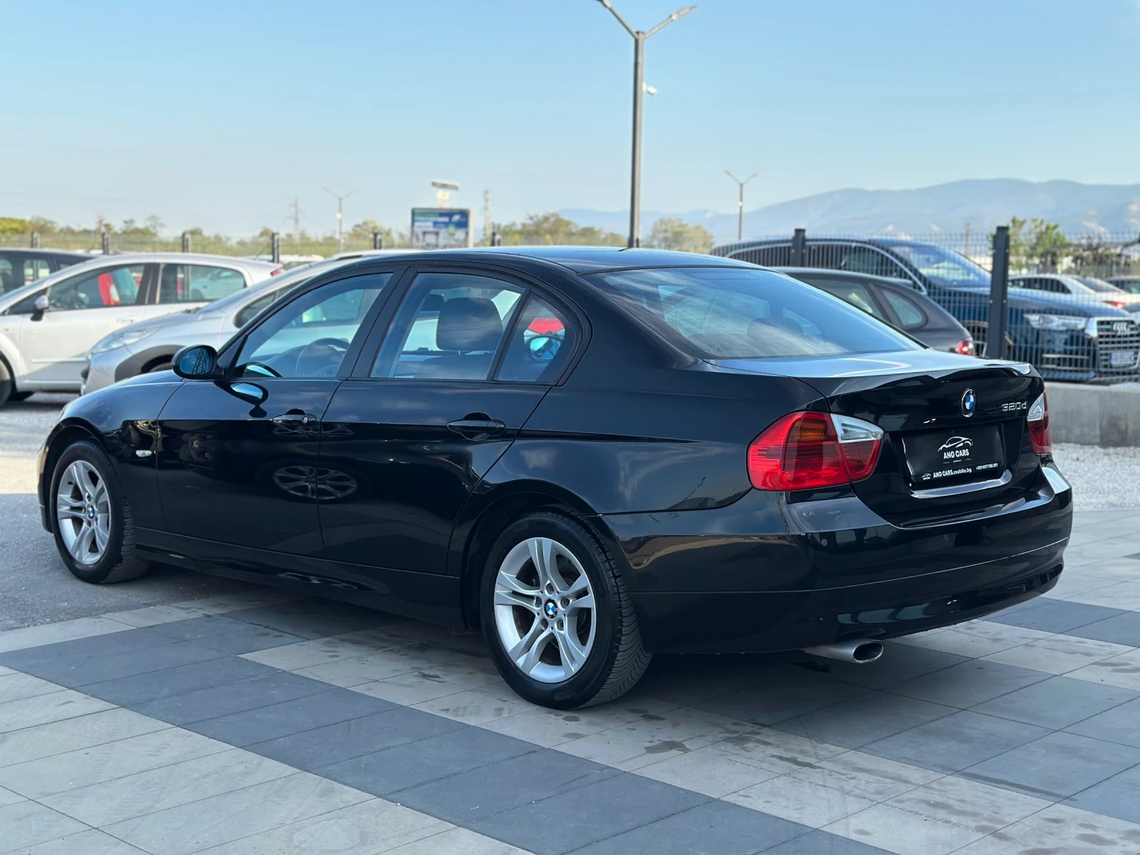 BMW 320 * 236000км* СЕРВИЗНА ИСТОРИЯ* АВТОМАТИК*  - изображение 4