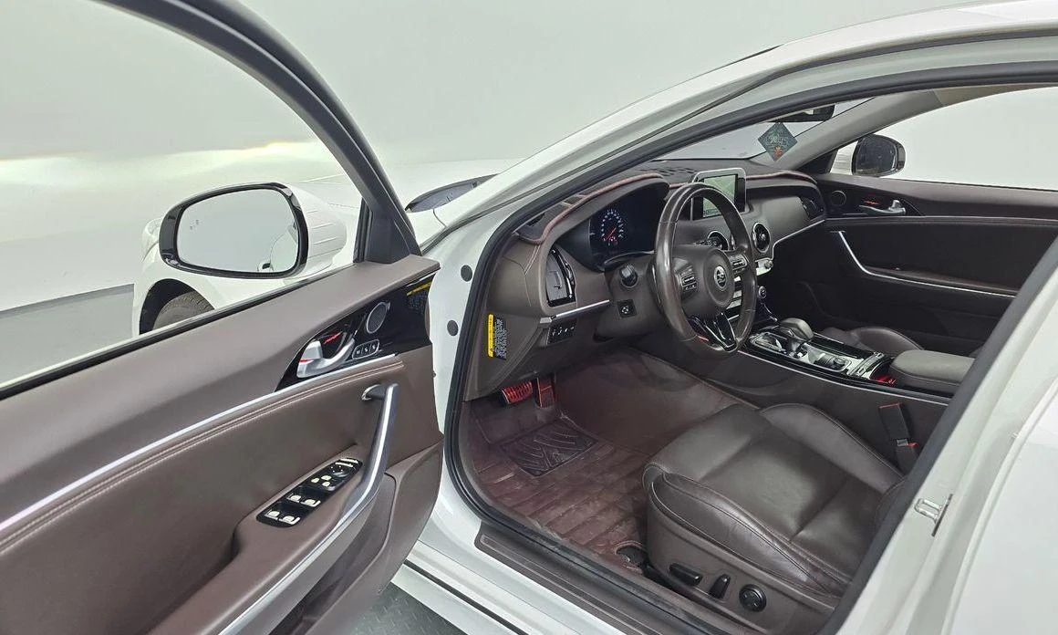 Kia Stinger 2.2 Diesel 2WD * НАЙ-ДОБРА ЦЕНА В БЪЛГАРИЯ*  - изображение 10