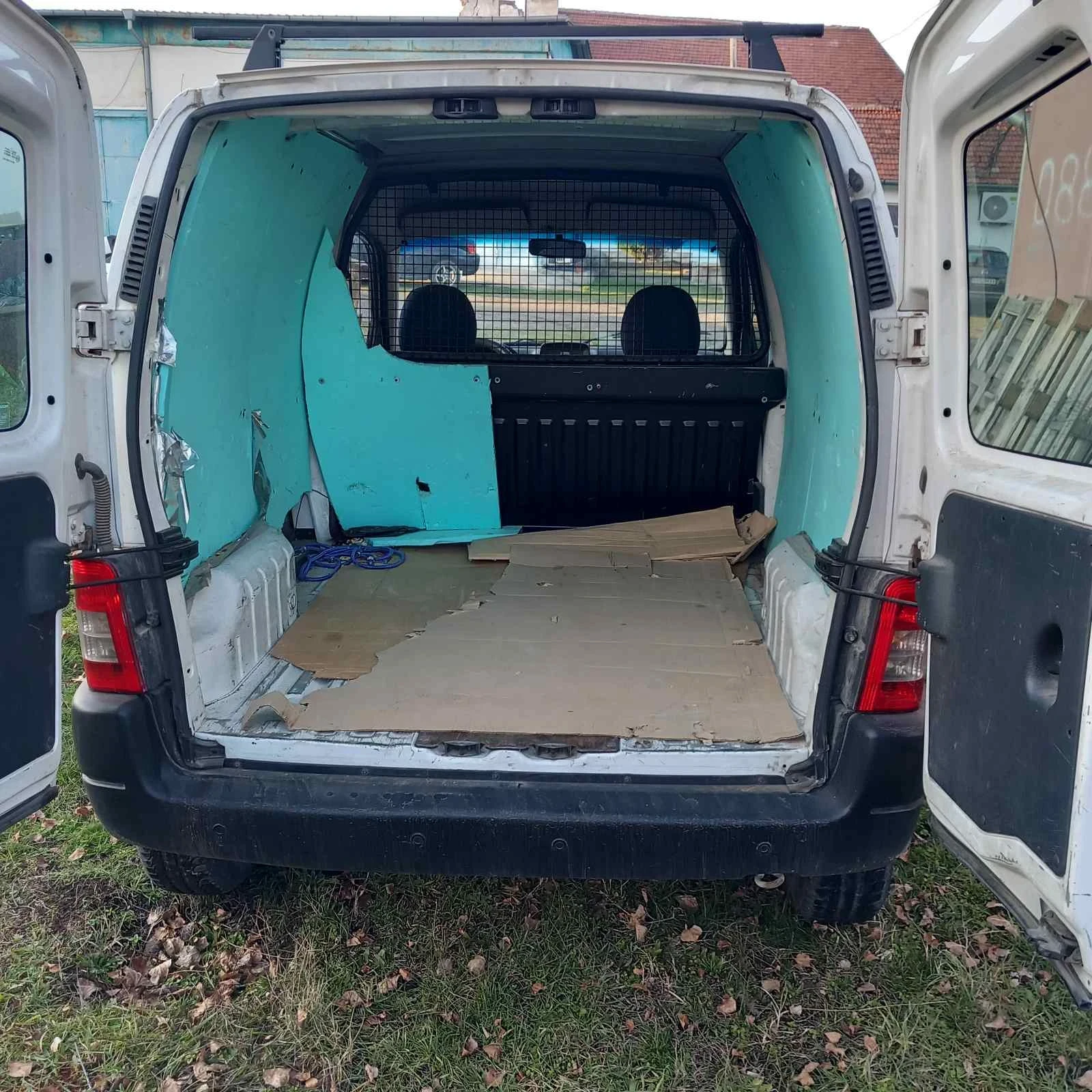 Peugeot Partner 1.9 клима - изображение 4