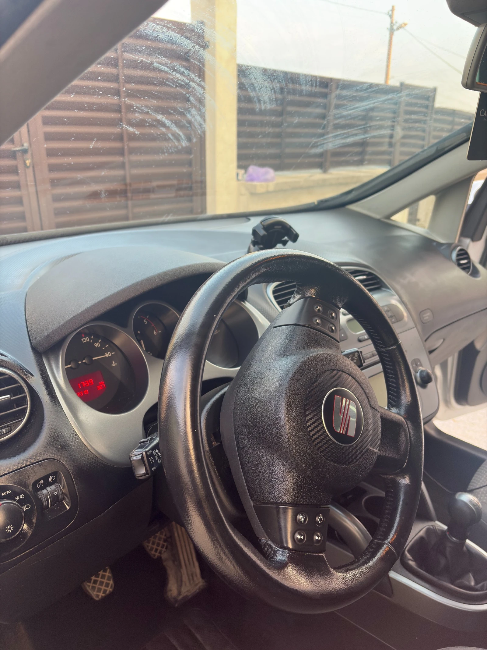 Seat Altea 1.9 TDI, снимка 8 - Автомобили и джипове - 53803695