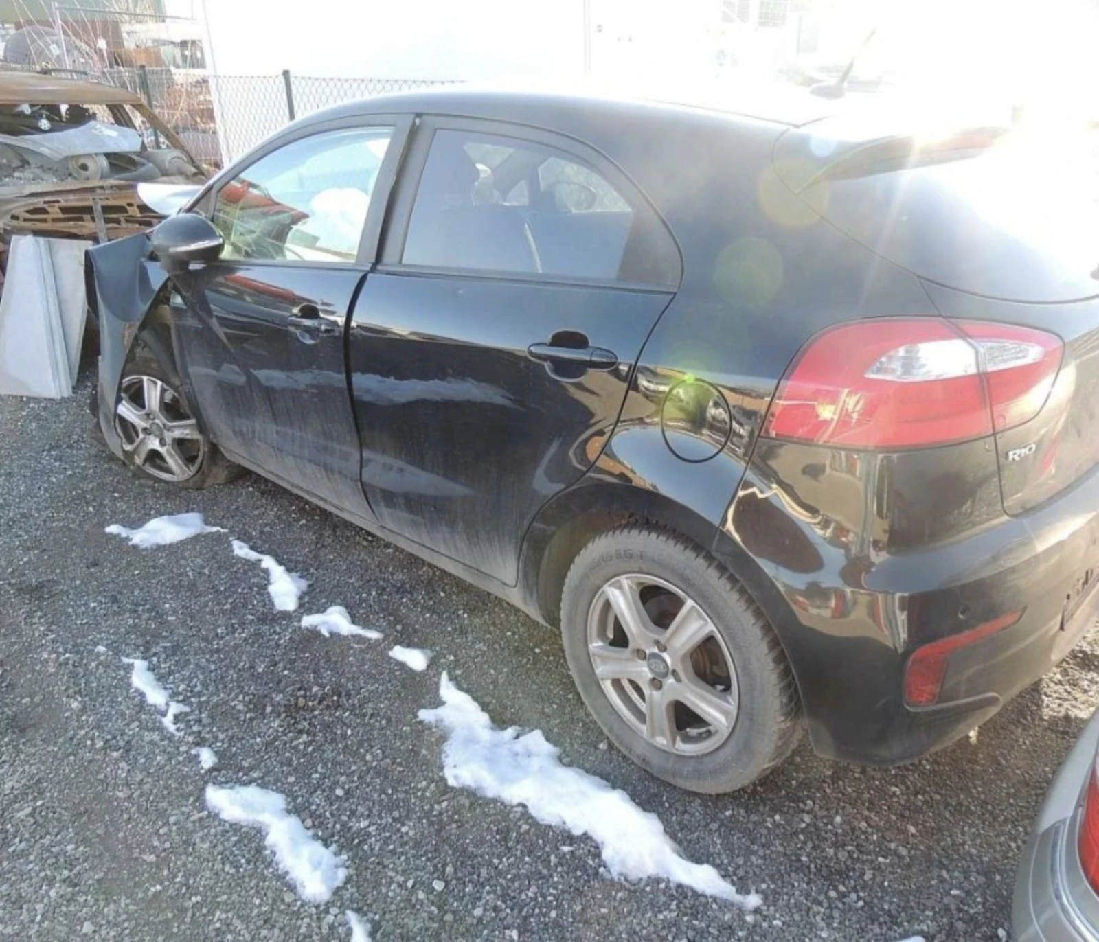 Kia Rio 1.4 CRDI 16V 90 ����, �������, Keyless Go, Start | Mobile.bg � ����������� 4