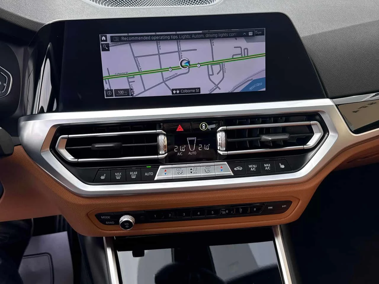 BMW 330 e| XDRIVE| HEAD-UP DISPLAY| ПОДГРЕВИ| CARFAX, снимка 9 - Автомобили и джипове - 54001983