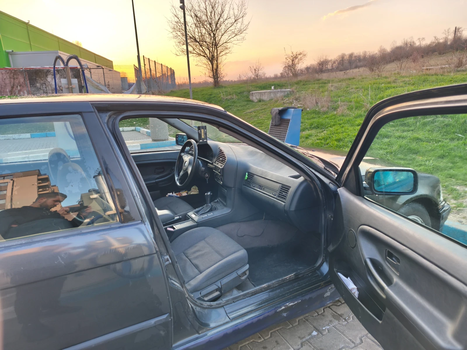 BMW 320 M50B20TU, снимка 8 - Автомобили и джипове - 54375268