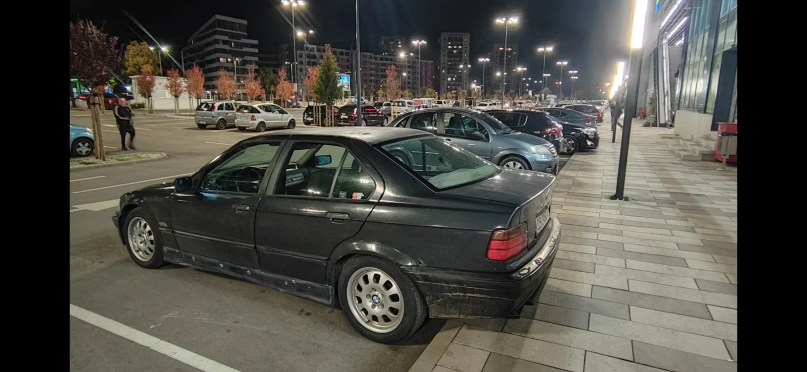BMW 320 M50B20TU, снимка 13 - Автомобили и джипове - 54375268