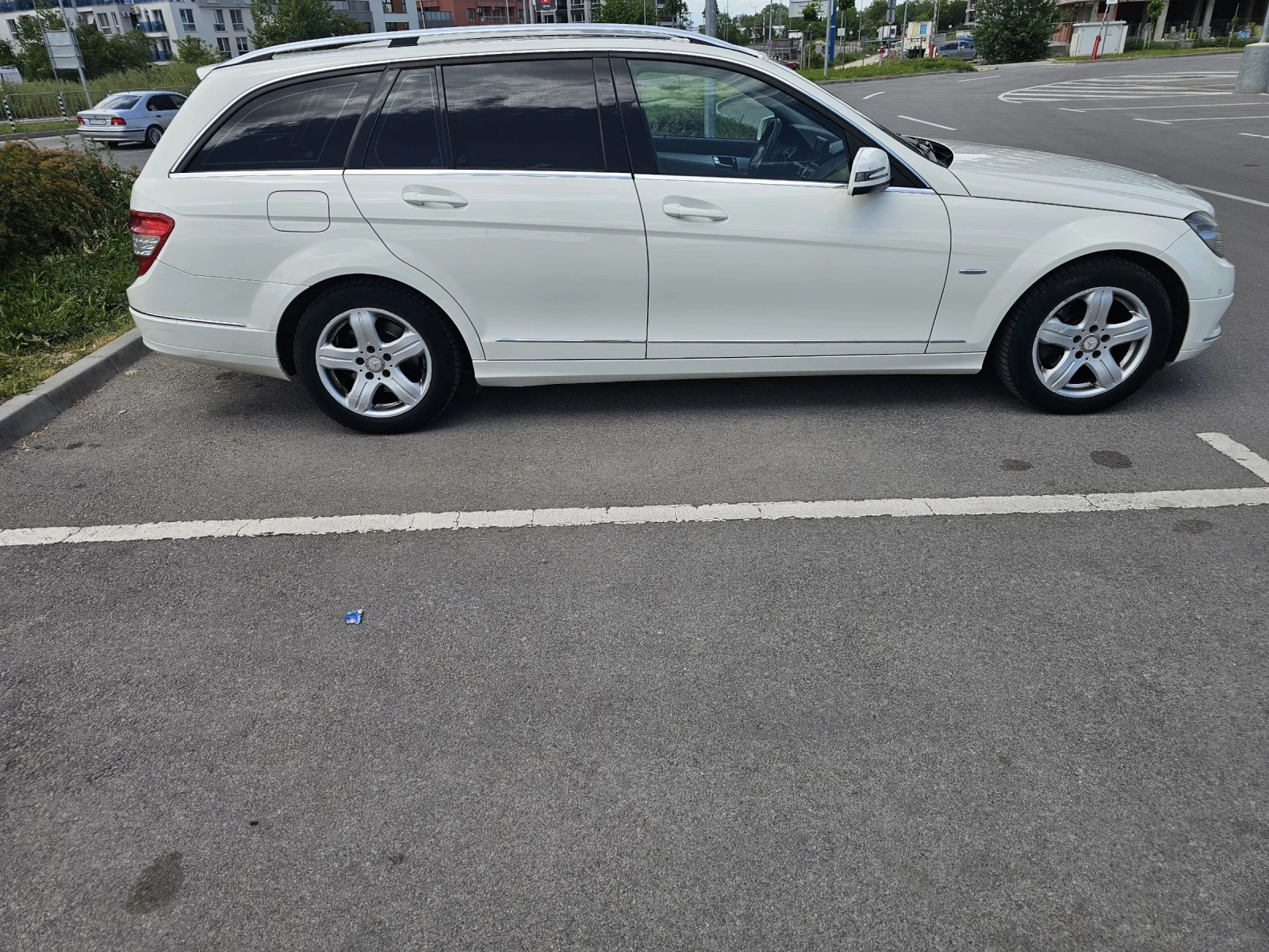 Mercedes-Benz C 220 646 avantgarde 5G, снимка 3 - Автомобили и джипове - 54573568