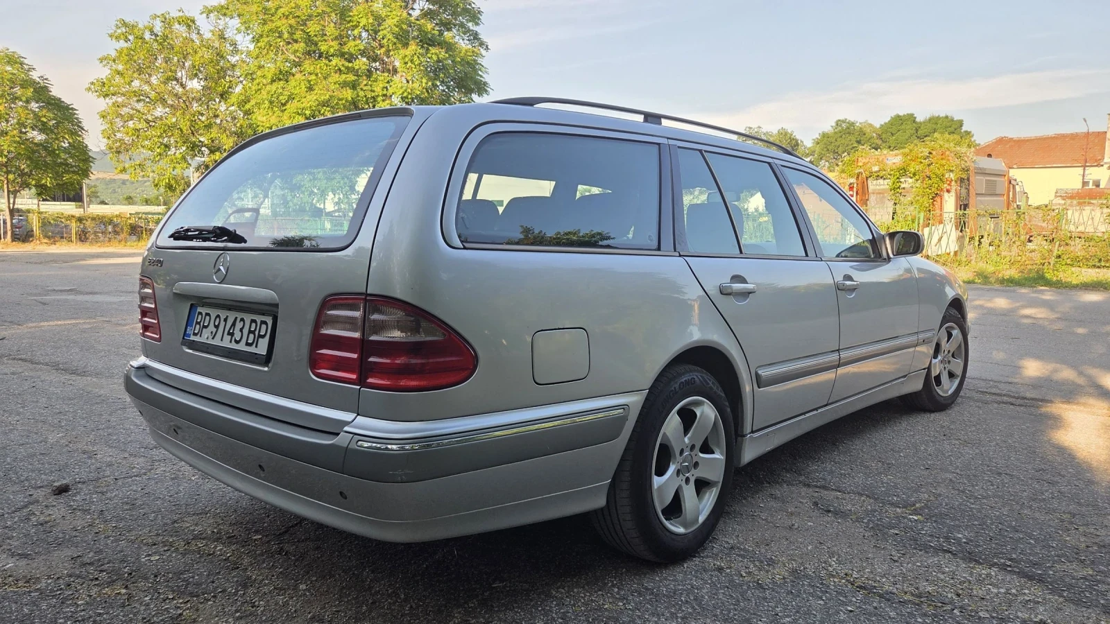 Mercedes-Benz E 240 E240T, снимка 3 - Автомобили и джипове - 55014149